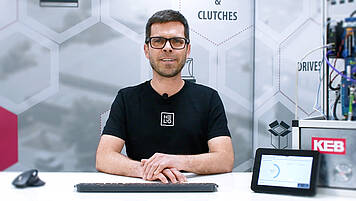 UX/UI designer Johannes Schäfer in a webinar about NOA by KEB Automation