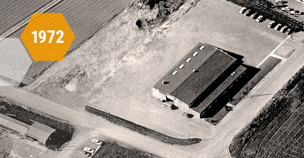 Das KEB-Gelände im Gründungsjahr 1972, Luftaufnahme in schwarz-weiß